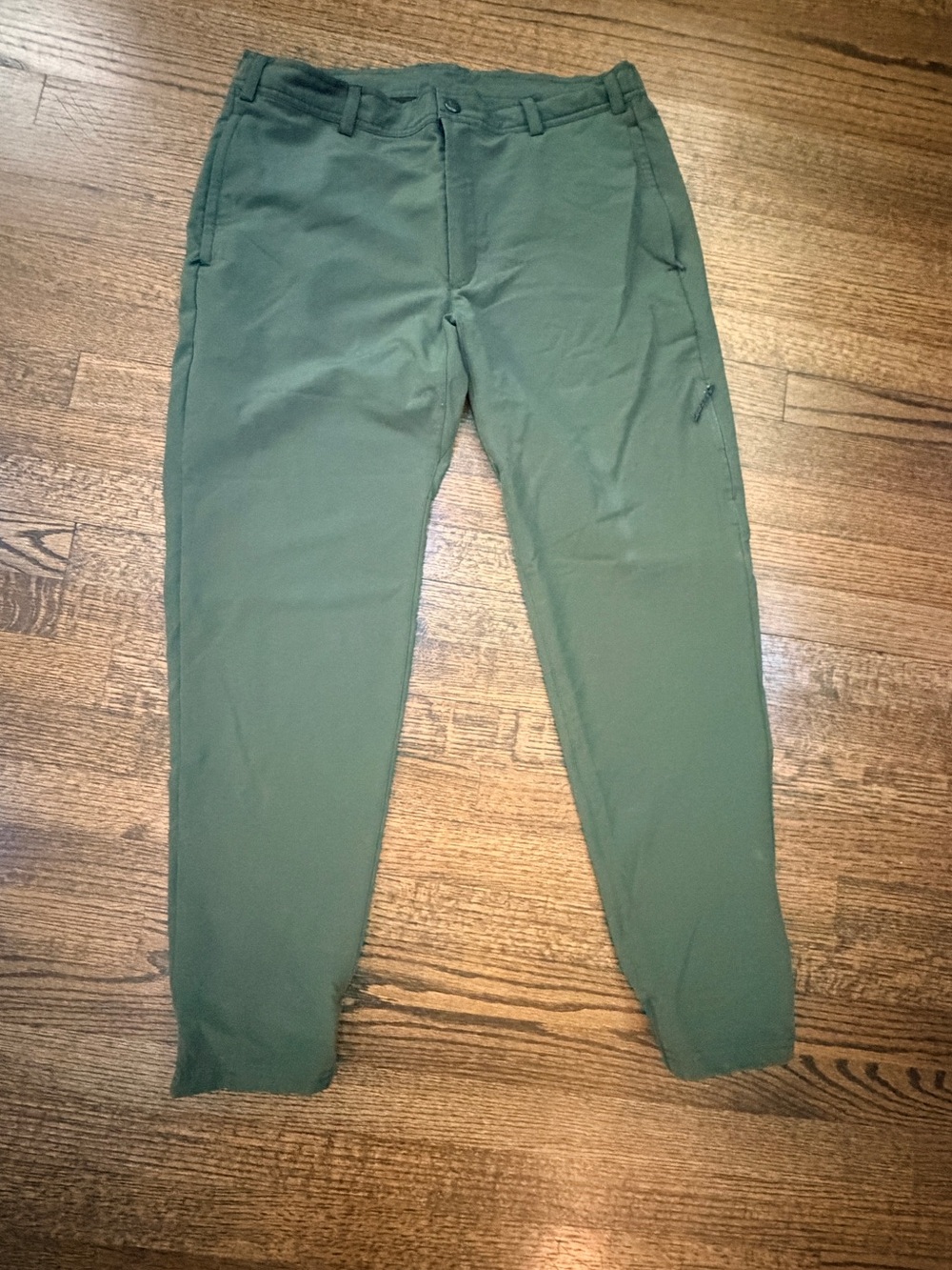 Mack Weldon Radius Flex Jogger pants in olive green, size Large